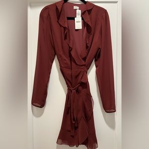 Aritzia Wilfred Louise Medium Wrap Dress!